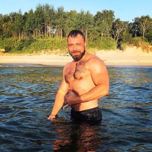 Анатолий, 40 лет