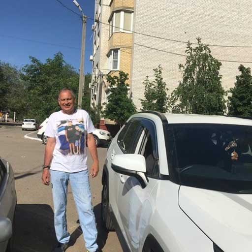 Тимур, 64 года